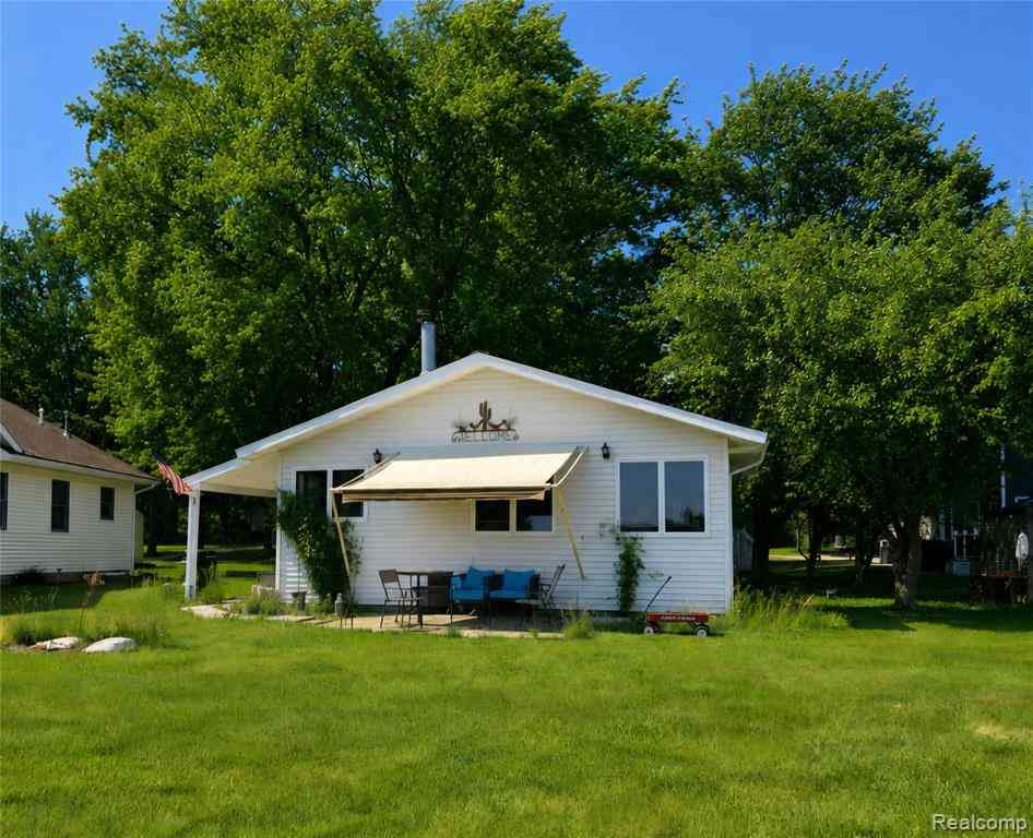 Homes For Sale - 6783 W Northshore Drive <br/> Lake City, MI 49651