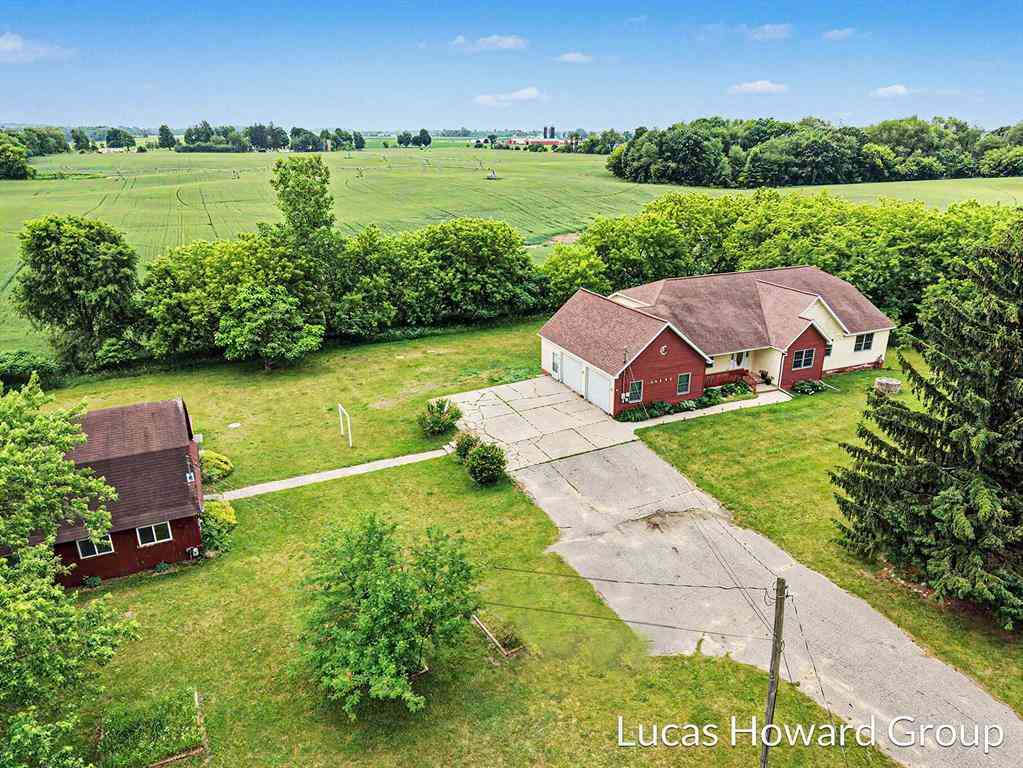 Homes For Sale - 11381 W Briggs Road <br/> Trufant, MI 49347