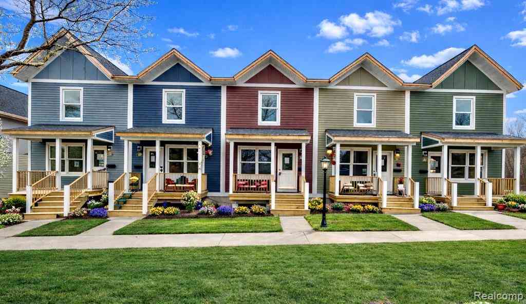 Condo For Sale - 225 N Grove Street  #4<br/> Ypsilanti, MI 48198