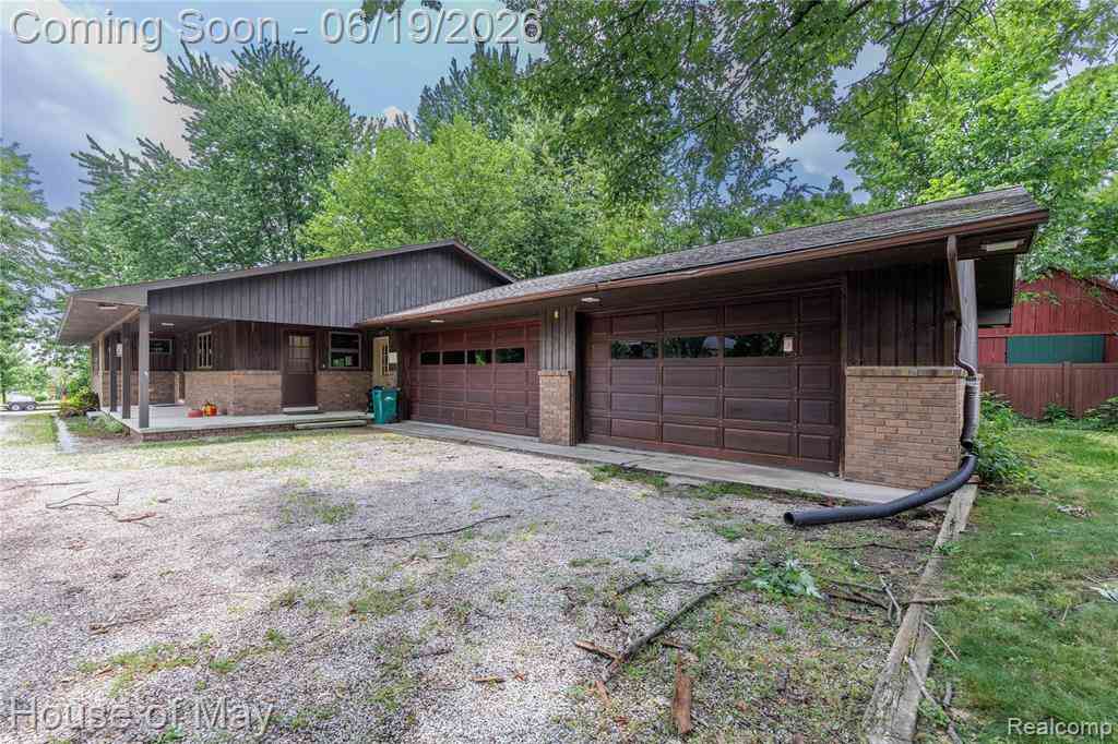 Homes For Sale - 12080 Belleville Road <br/> Belleville, MI 48111