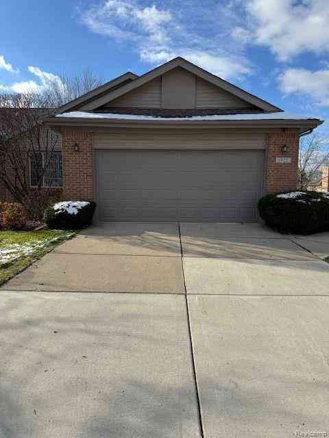 Condo For Rent - 1922 Pebble Creek Drive <br/> Canton, MI 48188