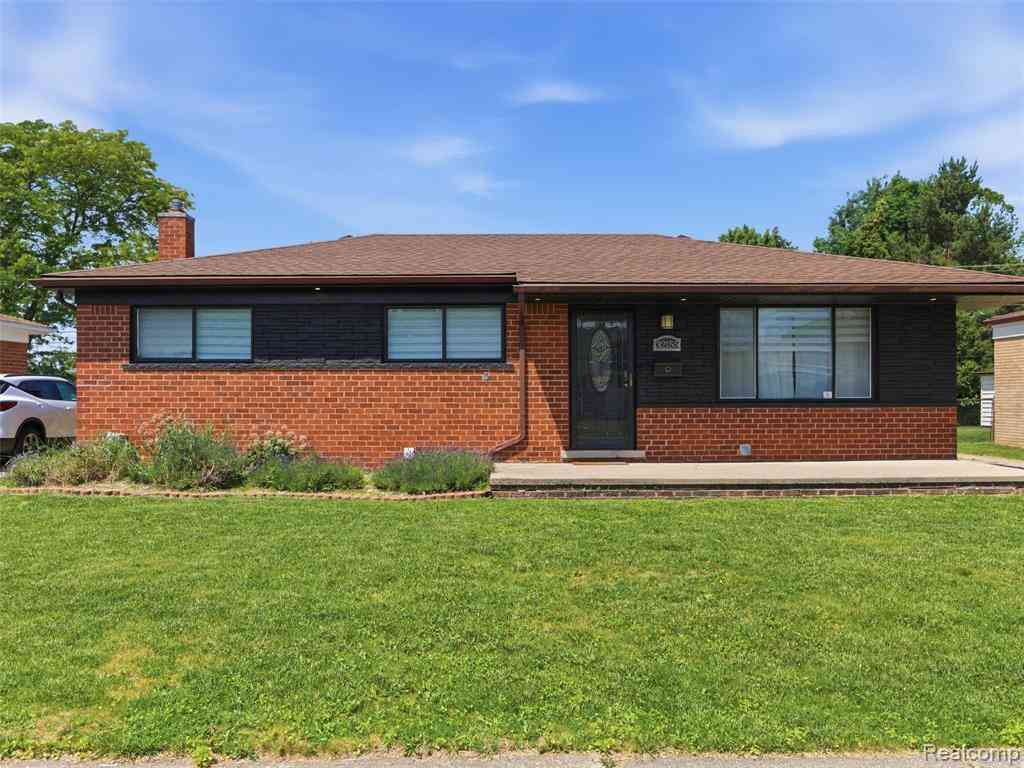 Homes For Sale - 32155 Dover Avenue <br/> Warren, MI 48088
