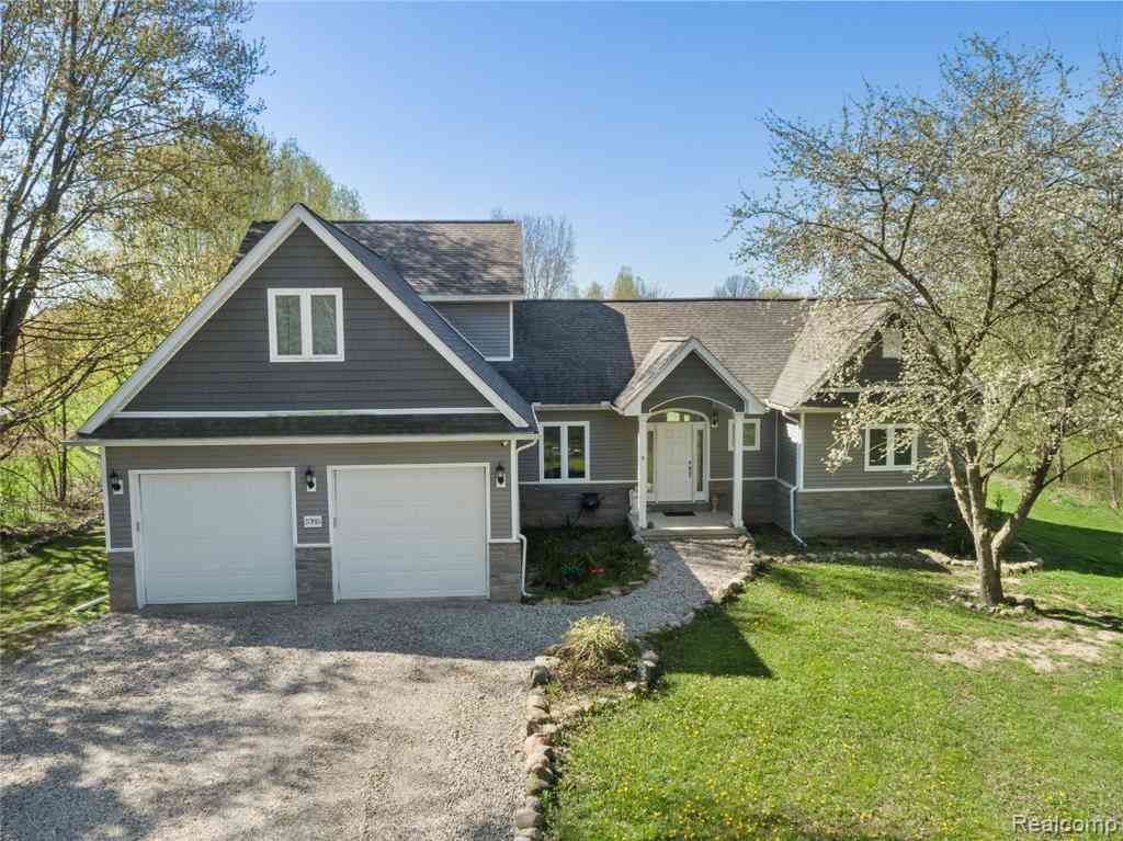 Homes For Sale - 5785 Layton Road <br/> Fowlerville, MI 48836