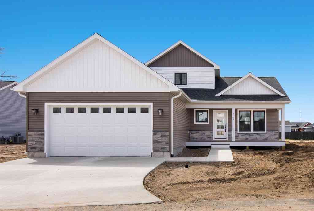 Homes For Sale - 2102 Cottonwood Avenue <br/> Grand Traverse County, Grawn, MI 49637