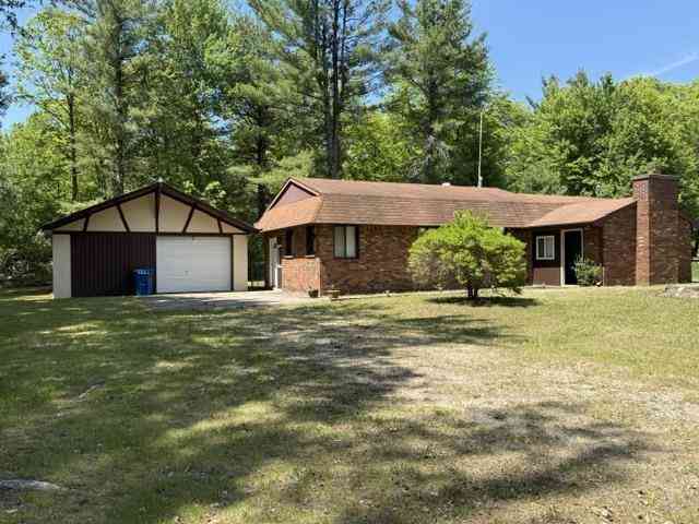 Homes For Sale - 318 Coventry Drive <br/> Houghton Lake, MI 48629