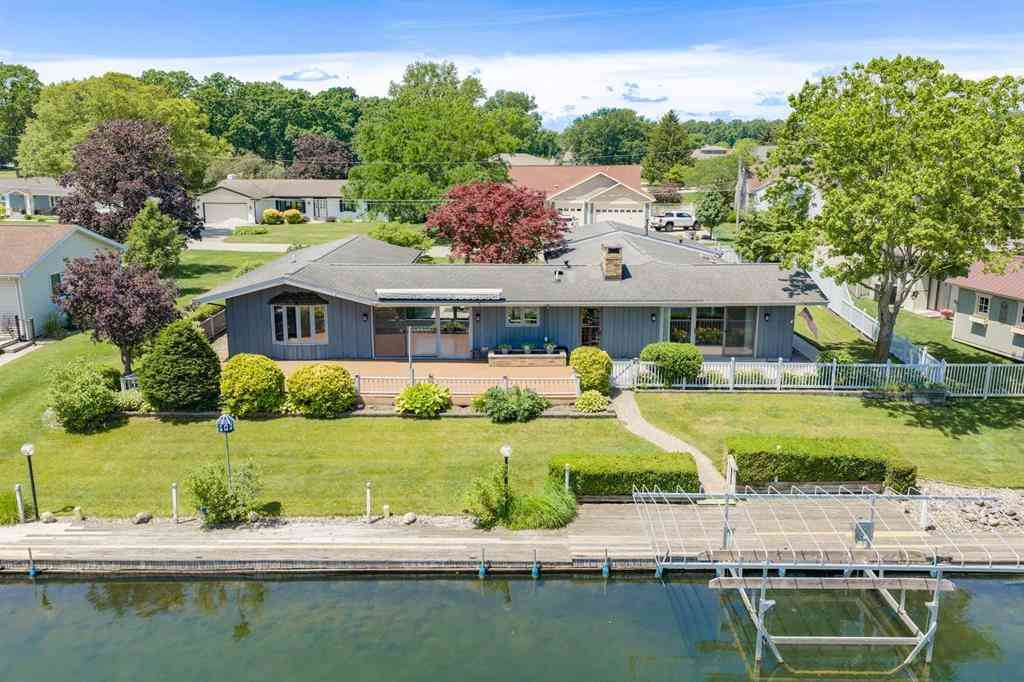 Homes For Sale - 68911 Island Drive <br/> Cass County, Edwardsburg, MI 49112