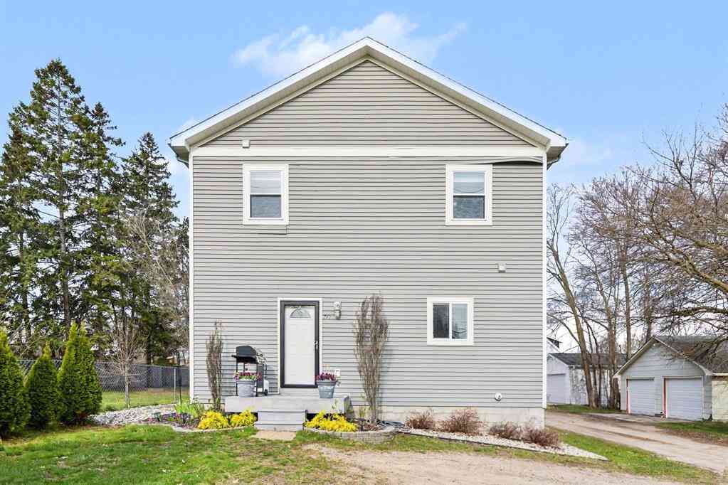 Condo For Sale - 712 Barlow Street <br/> Traverse City, MI 49686