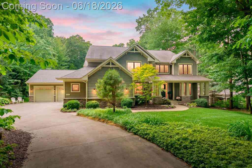 Homes For Sale - 8352 Vinewood Point <br/> Kalamazoo County, Mattawan, MI 49071