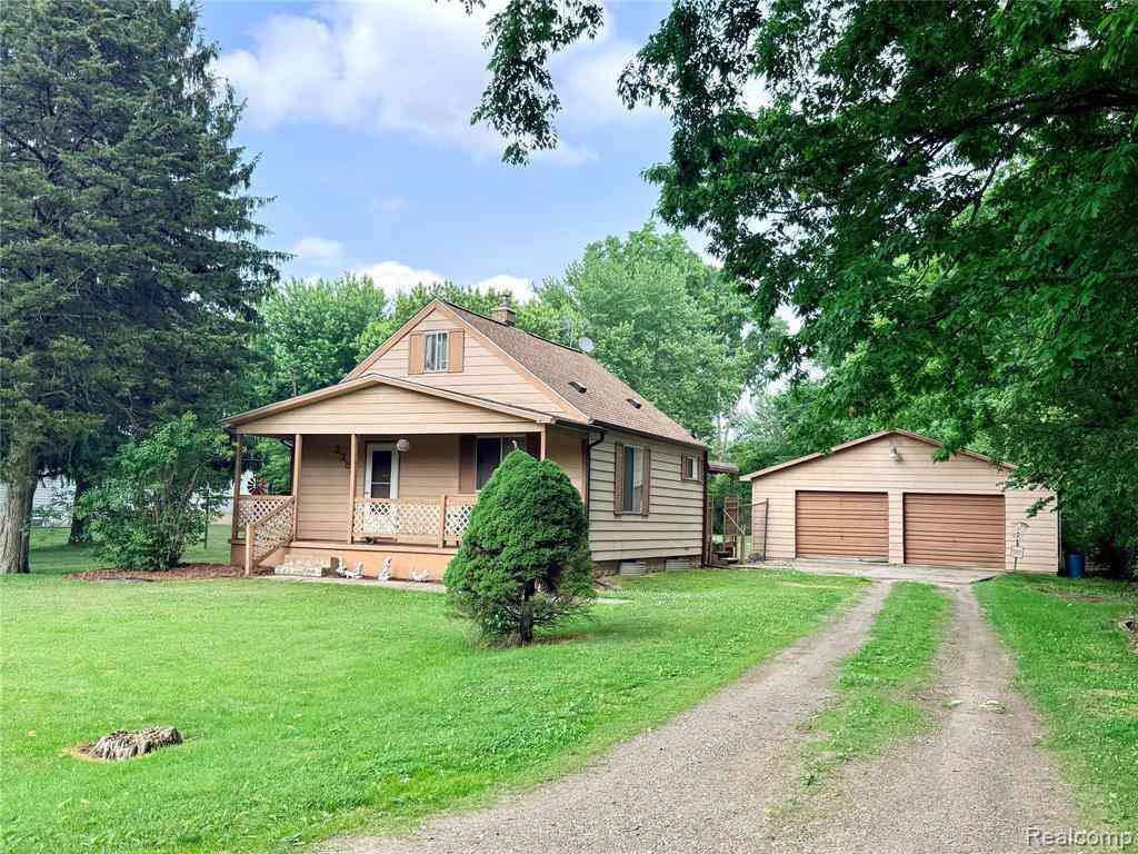Homes For Sale - 2386 Egleston Avenue E E<br/> Burton, MI 48509