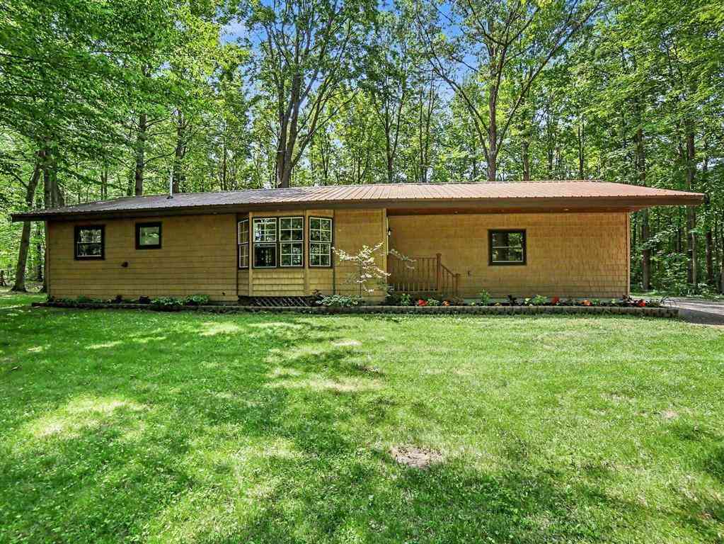Homes For Sale - 4873 W Birch Lane <br/> Mason County, Pentwater, MI 49449