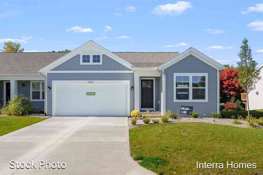 Condo For Sale - 1591 N Village Circle <br/> Kalamazoo, MI 49009