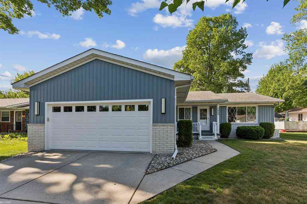 Homes For Sale - 1444 Old Squire Lane <br/> Port Huron, MI 48060