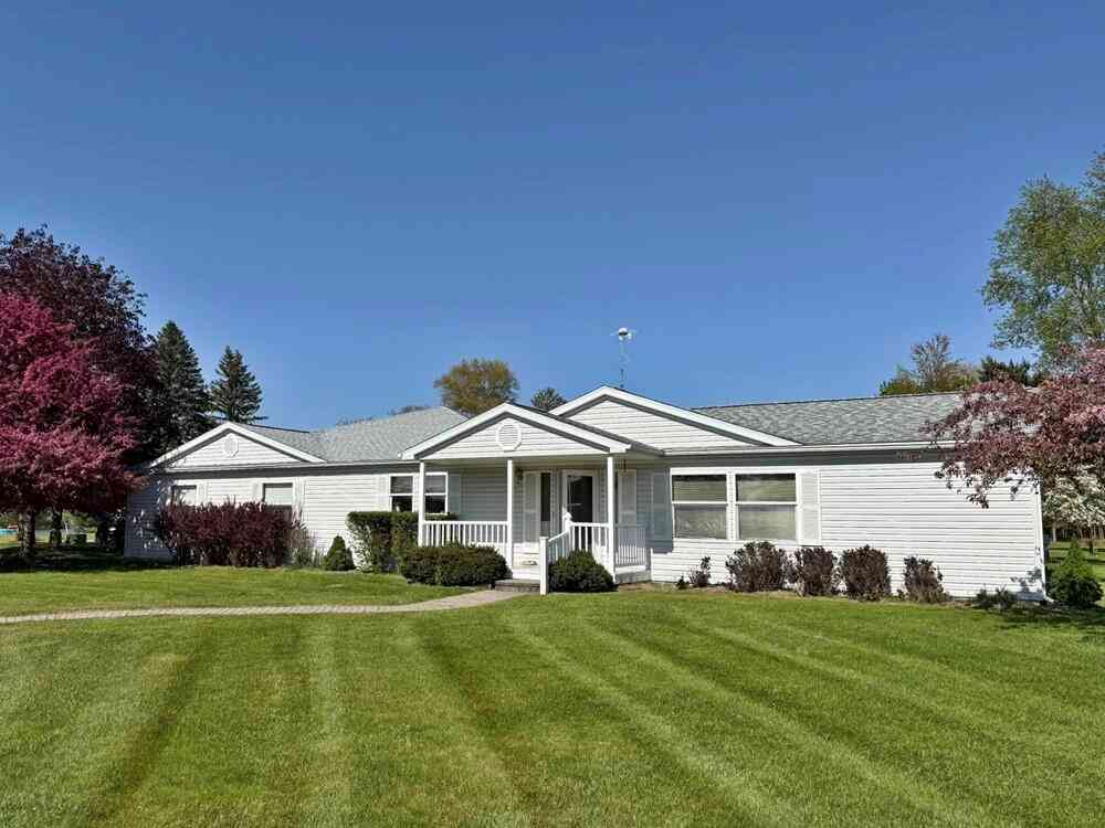 Homes For Sale - 10215 E Royal  <br/> Mecosta County, Stanwood, MI 49346