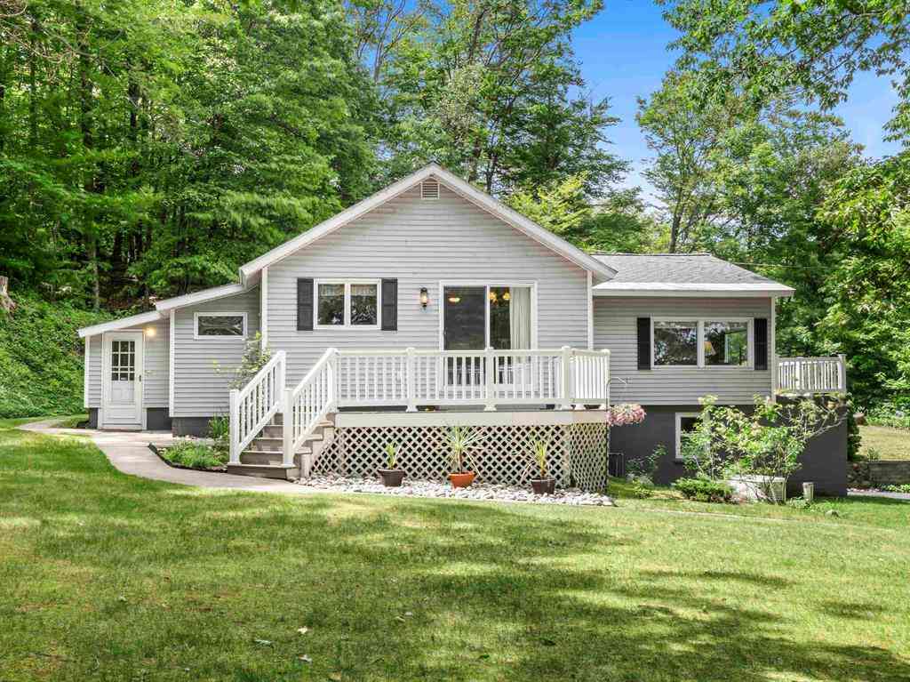 Homes For Sale - 4145 Frankfort Highway <br/> Frankfort, MI 49635