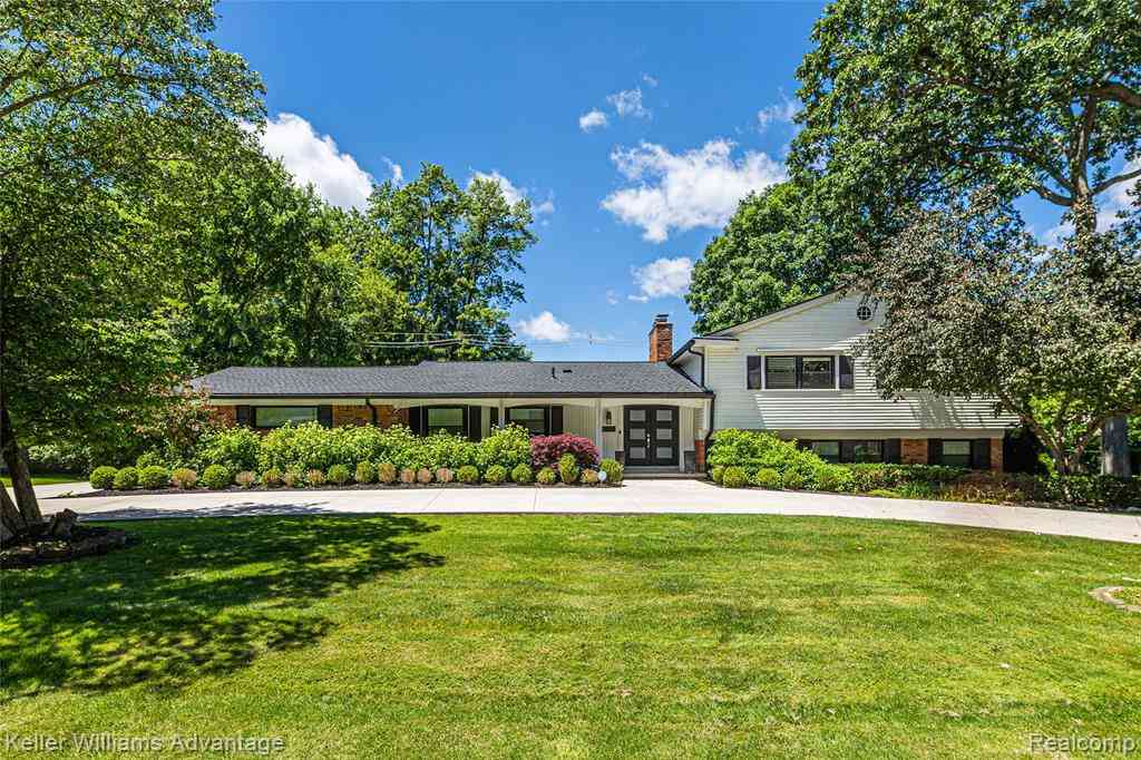 Homes For Rent - 5722 Raven Road <br/> Bloomfield Hills, MI 48301