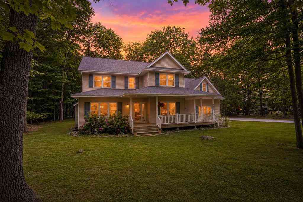 Homes For Sale - 1424 Timber Ridge Drive <br/> Manistee, MI 49660