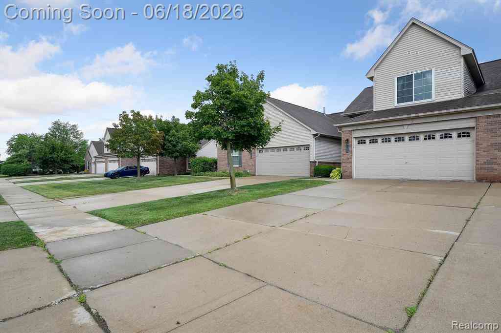 Condo For Sale - 183 Daniel Avenue <br/> Westland, MI 48186
