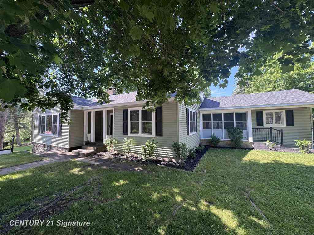 Homes For Sale - 200 S Fifth Street <br/> Roscommon, MI 48653