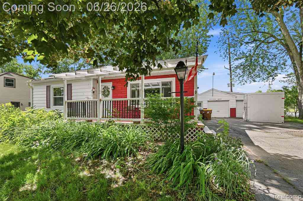 Homes For Sale - 4213 Dallas Avenue <br/> Holt, MI 48842