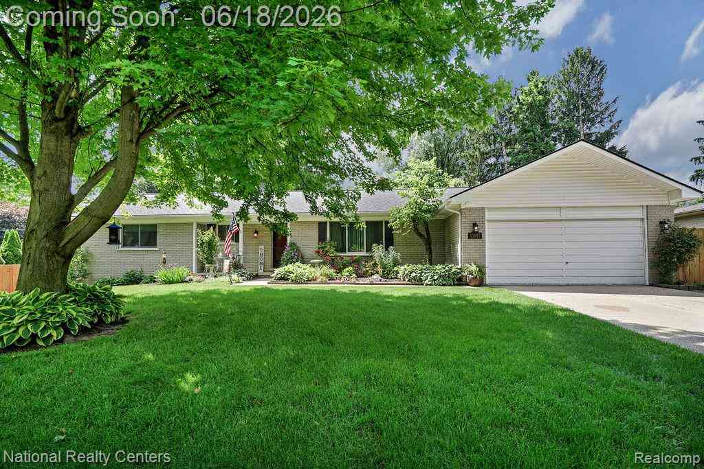 Homes For Sale - 53147 Villa Circle <br/> Utica, MI 48316