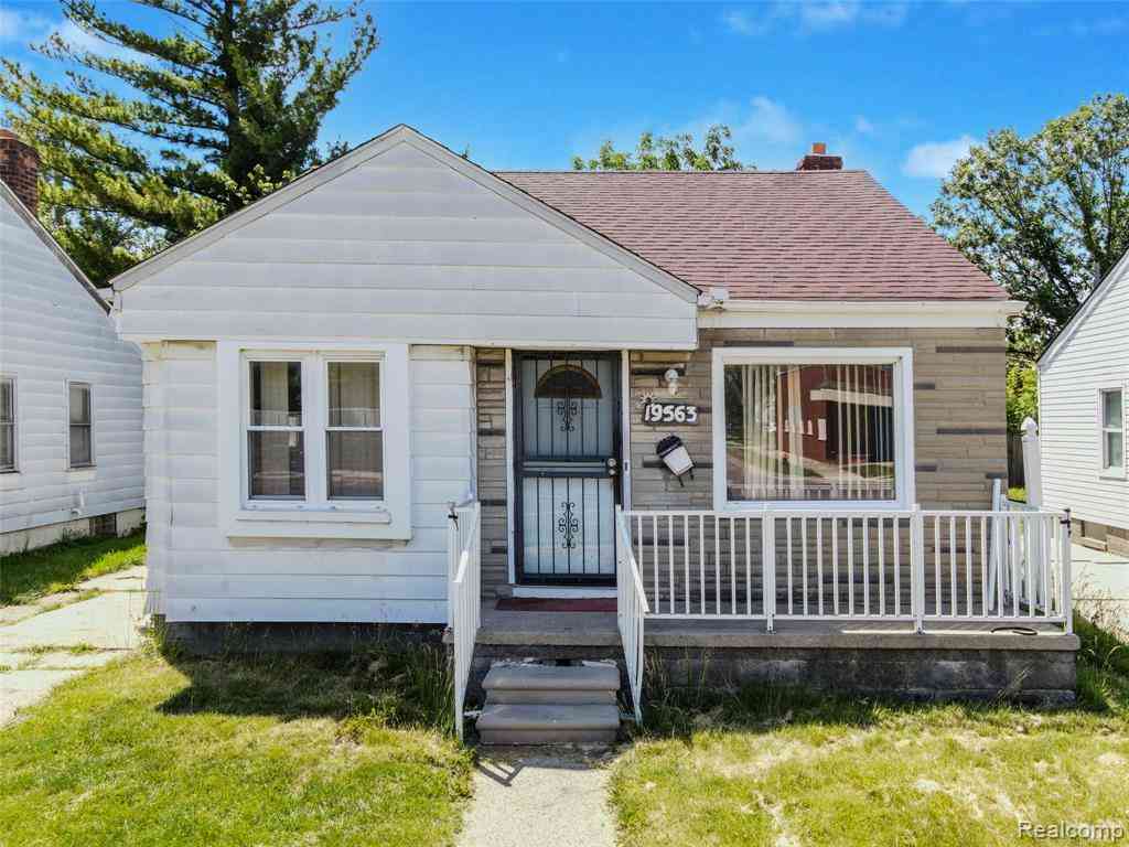 Homes For Sale - 19563 Schoenherr Street <br/> Detroit, MI 48205