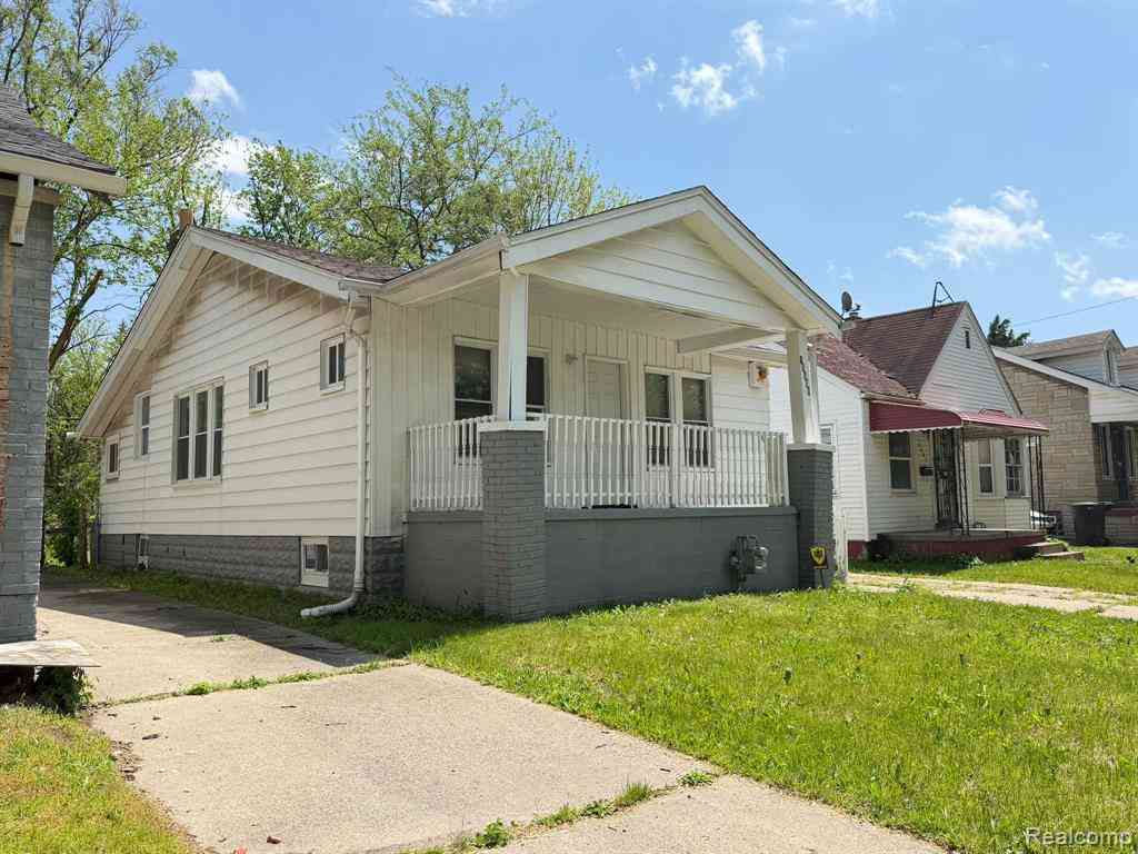Homes For Sale - 18608 Greeley Street <br/> Highland Park, MI 48203