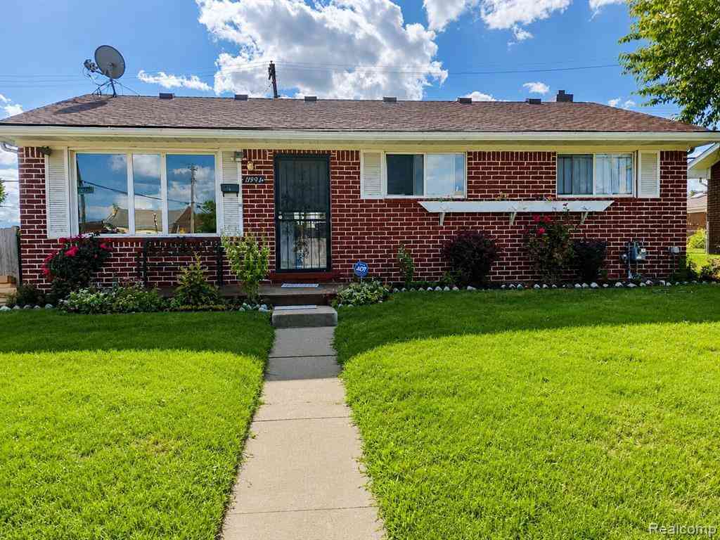 Homes For Sale - 11901 Bloom Street <br/> Hamtramck, MI 48212
