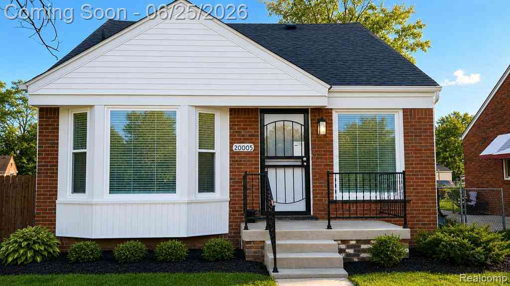 Homes For Sale - 20005 Regent Drive <br/> Wayne County, Detroit, MI 48205