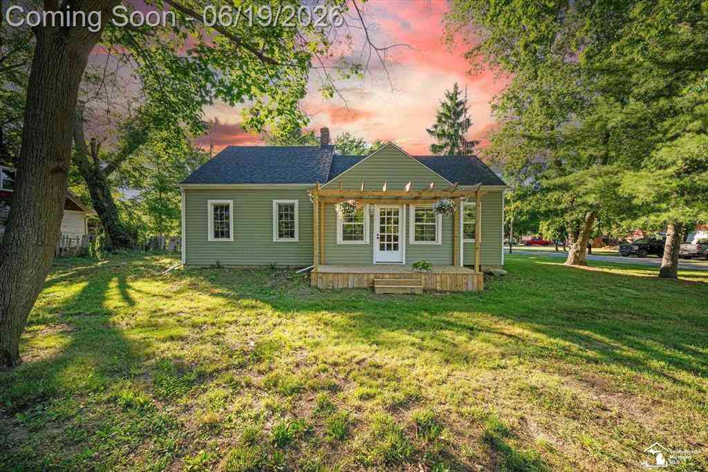 Homes For Sale - 93 N Division Street <br/> Petersburg, MI 49270