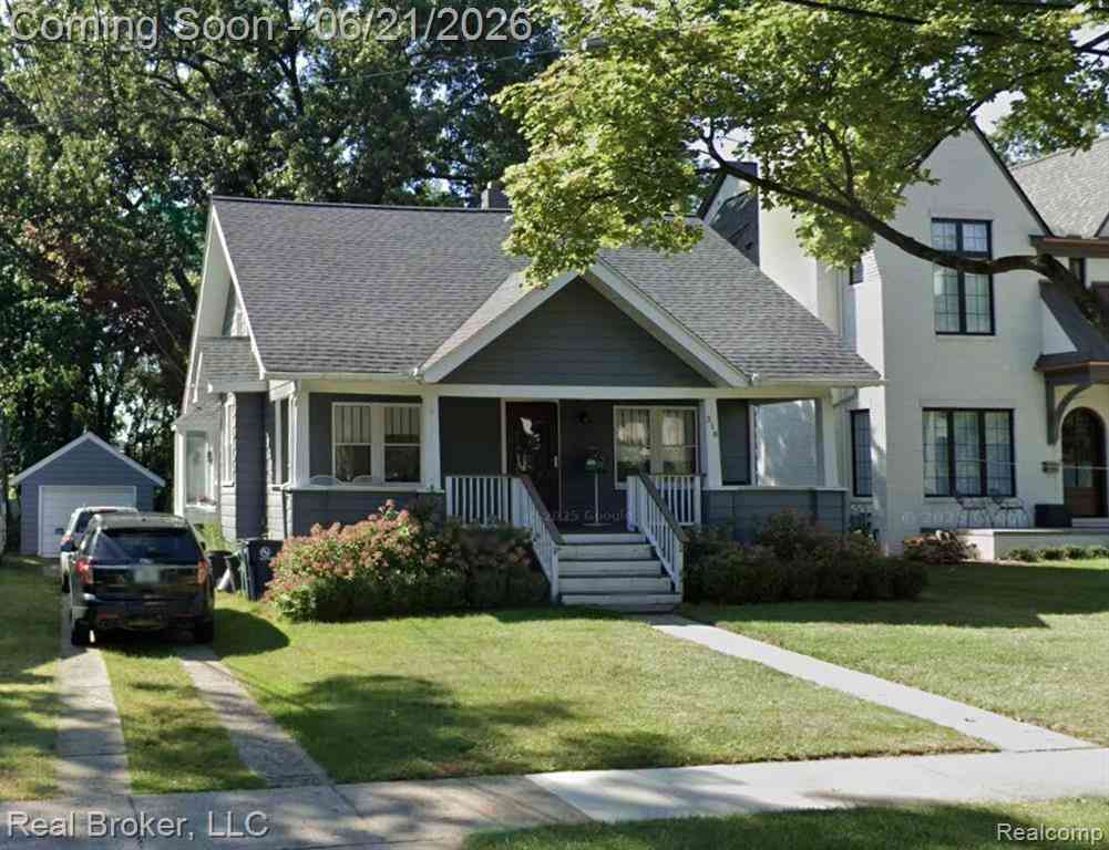 Homes For Sale - 318 E University Avenue <br/> Royal Oak, MI 48067