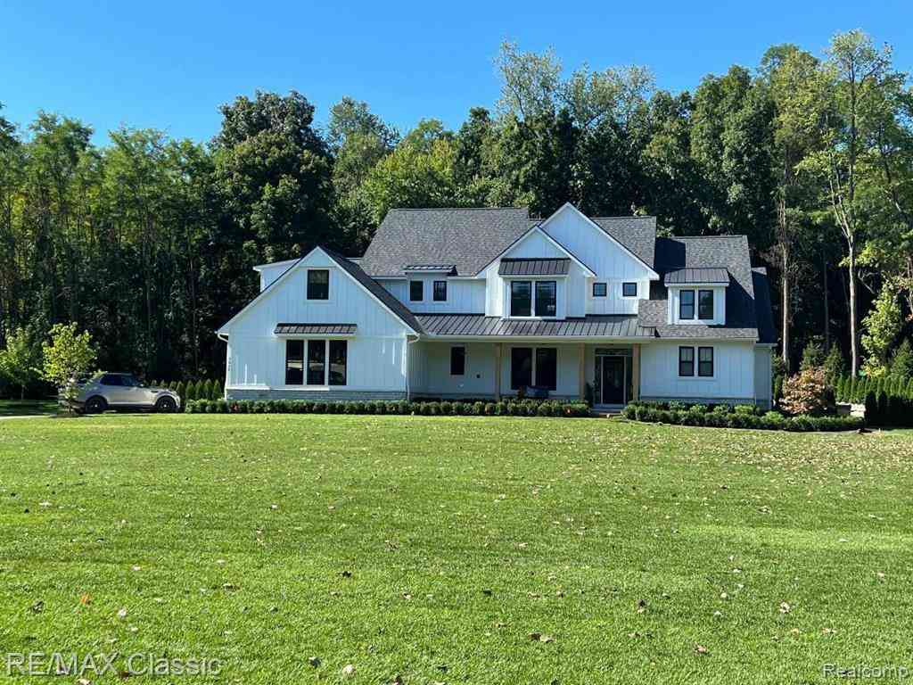 Homes For Sale - 1500 Buttercup Trail  <br/> Oakland County, Milford, MI 48381