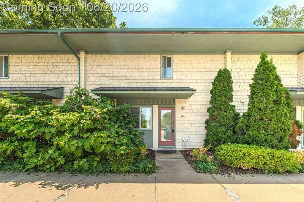Condo For Sale - 1795 Hideaway Lane <br/> Ann Arbor, MI 48105