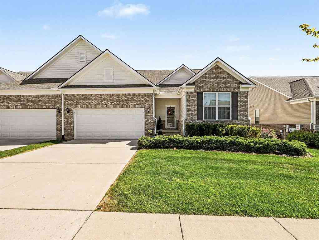 Condo For Sale - 567 Ivyland Street <br/> Ann Arbor, MI 48108