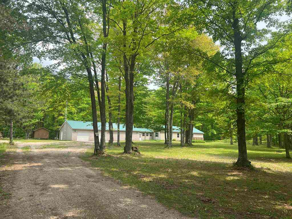 Homes For Sale - 135 Montgomery Road <br/> South Boardman, MI 49680