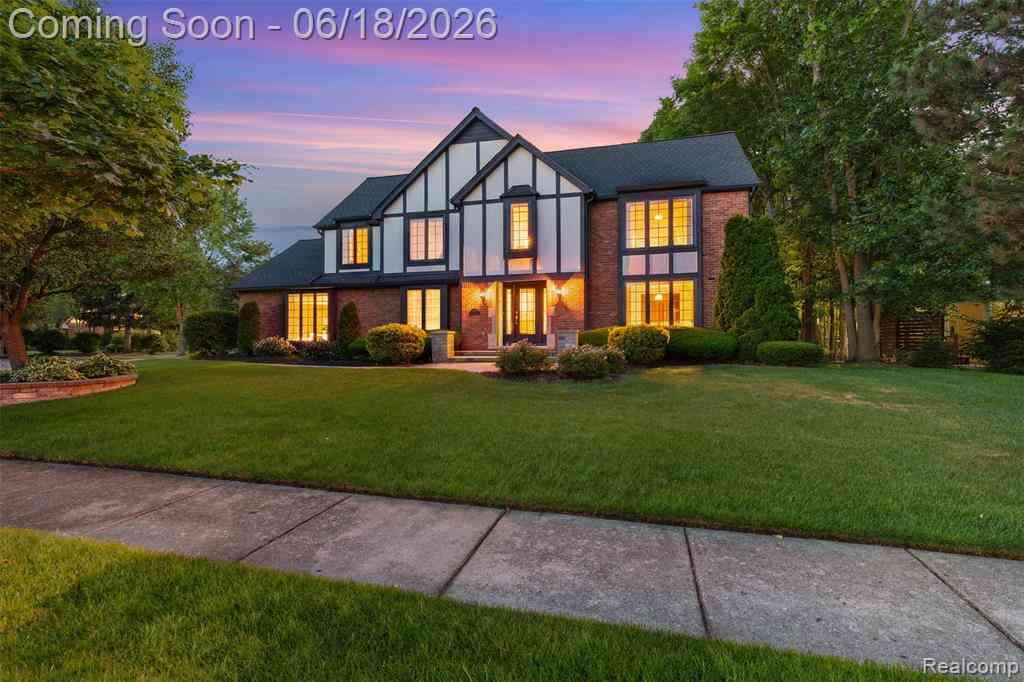 Homes For Sale - 11295 Hillcrest Drive <br/> Wayne County, Plymouth, MI 48170