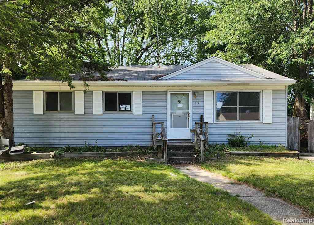 Homes For Sale - 3719 Toepfer Road <br/> Warren, MI 48091