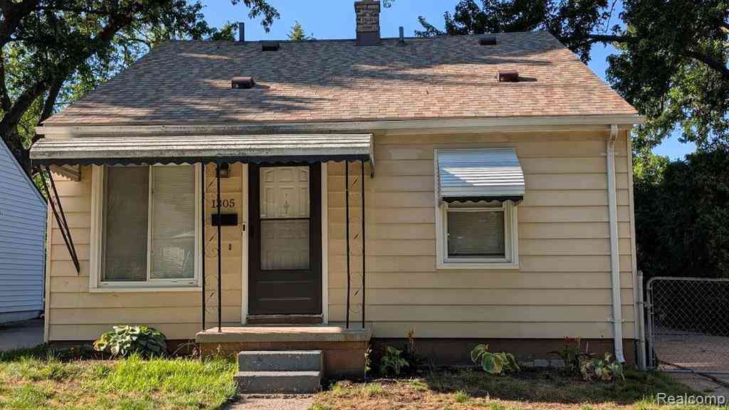 Homes For Rent - 1305 Bauman Avenue <br/> Royal Oak, MI 48073