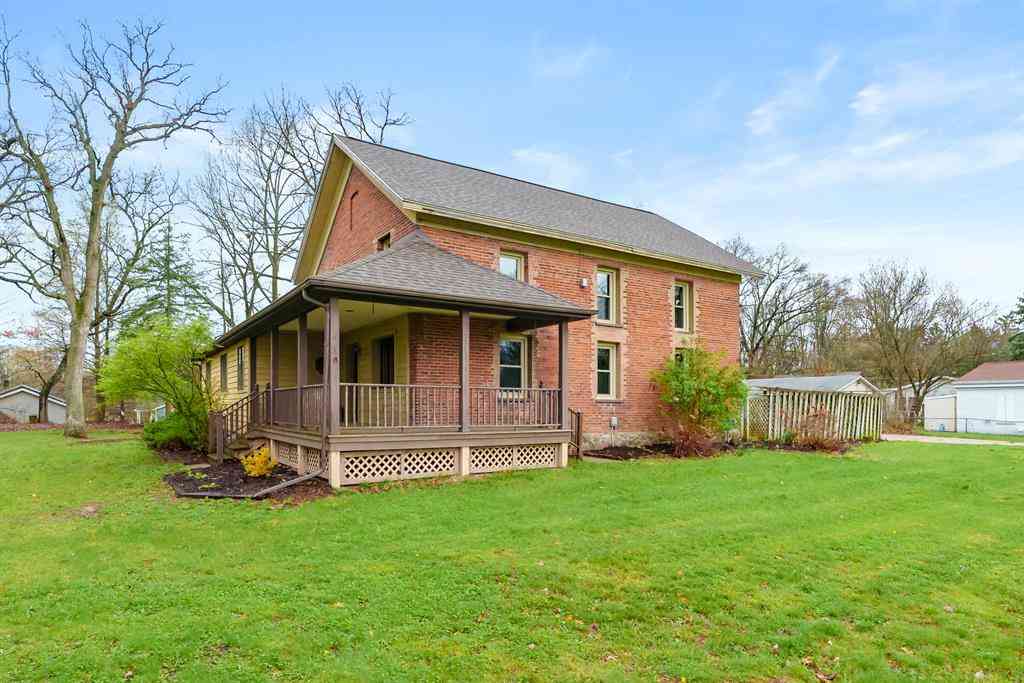 Homes For Sale - 10518 Stadium Drive <br/> Kalamazoo, MI 49009