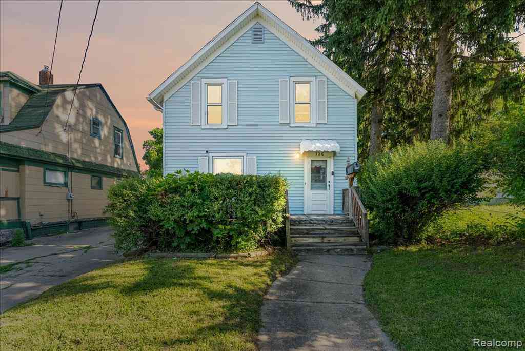 Homes For Sale - 726 W Willow Street <br/> Lansing, MI 48906