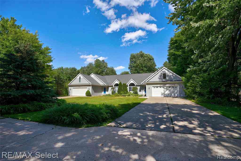 Homes For Sale - 6500 N Seymour Road <br/> Flushing, MI 48433