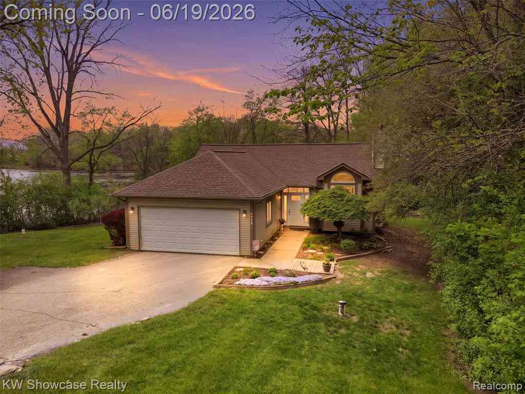Homes For Sale - 6053 N Bay  <br/> Clarkston, MI 48346