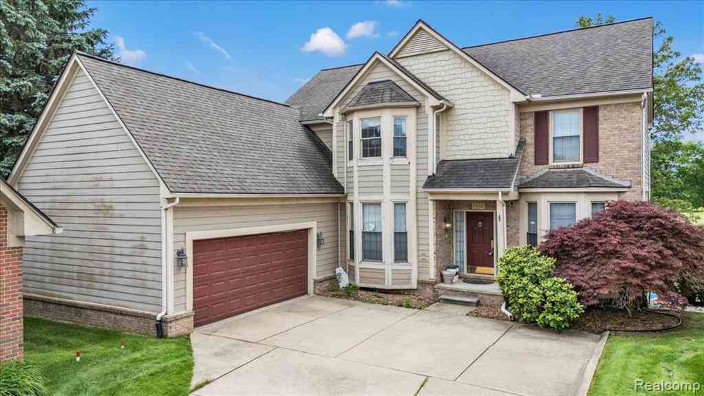 Condo For Sale - 7882 Glacier Club Drive <br/> Macomb County, Washington, MI 48094