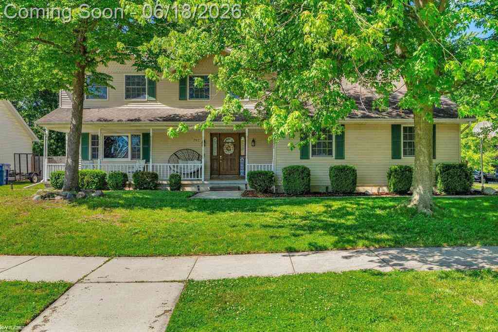 Homes For Sale - 702 4th Street <br/> Marysville, MI 48040