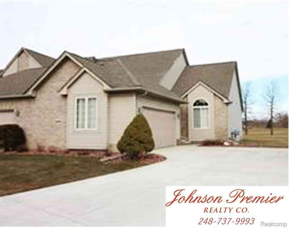 Condo For Sale - 32400 Gateway Drive  #3<br/> Wayne County, Romulus, MI 48174