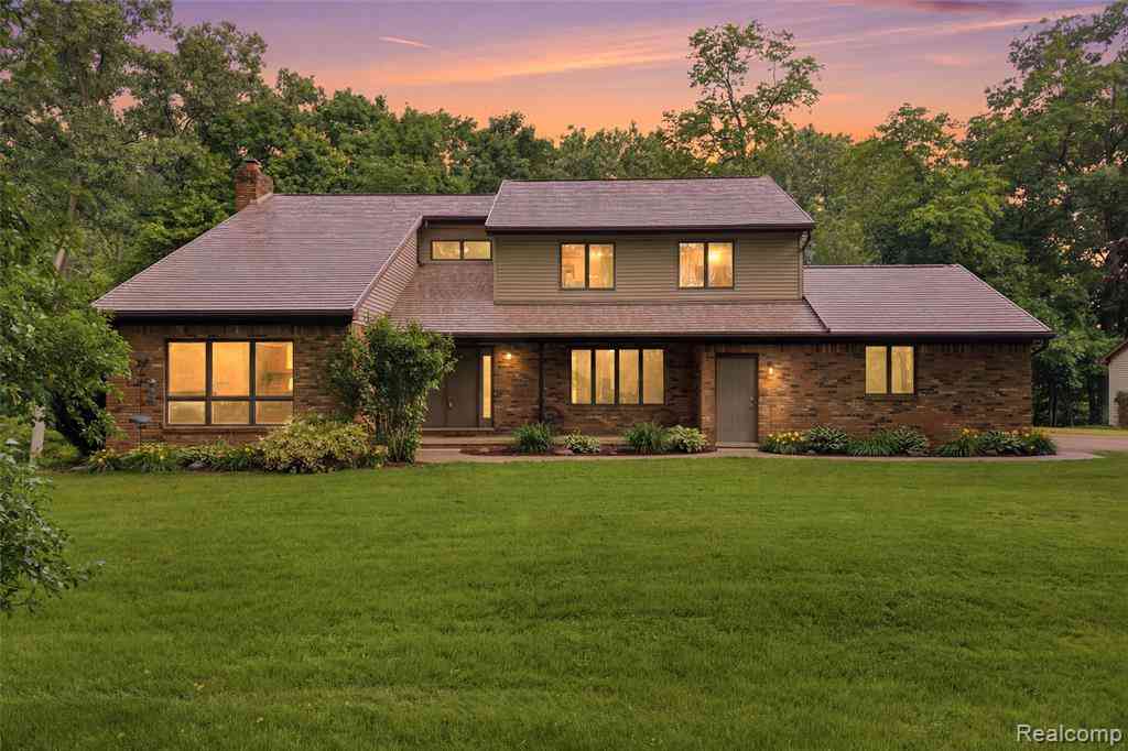 Homes For Sale - 68345 Romeo Plank Road <br/> Ray, MI 48096