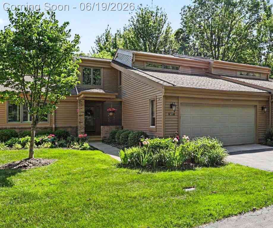 Condo For Sale - 507 Woodgrove Drive  #UNIT 31<br/> Ann Arbor, MI 48103