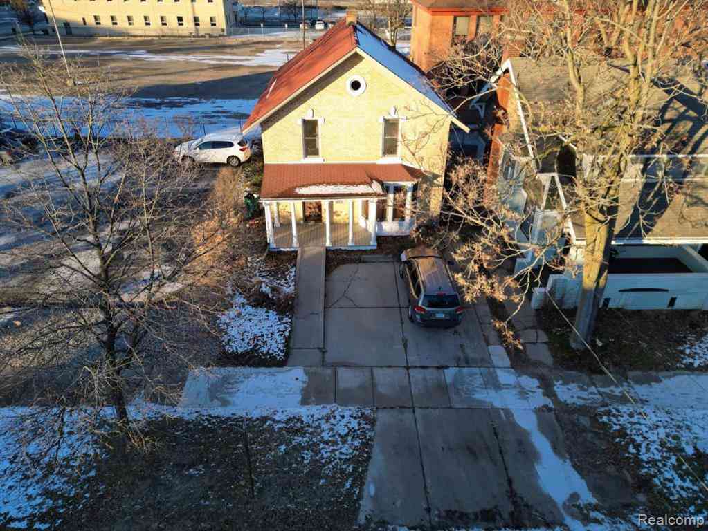 Homes For Sale - 217 E Hillsdale Street <br/> Ingham County, Lansing, MI 48933