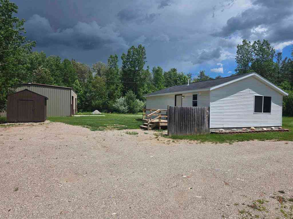 Homes For Sale - 4924 Long Lake Road <br/> Hale, MI 48739