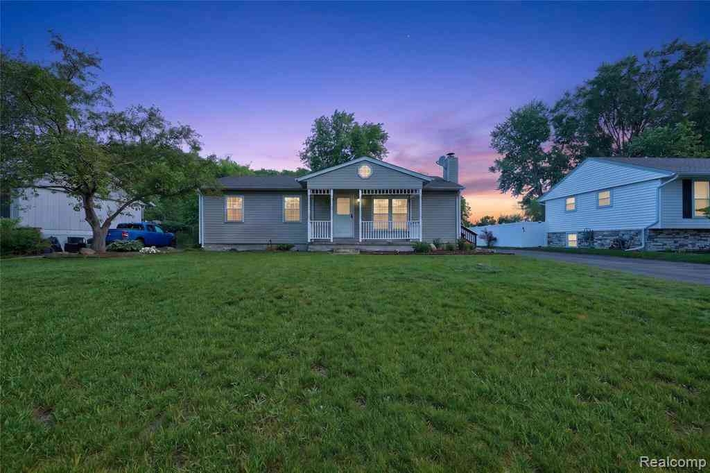 Homes For Sale - 778 Manzano Drive <br/> Wolverine Lake, MI 48390