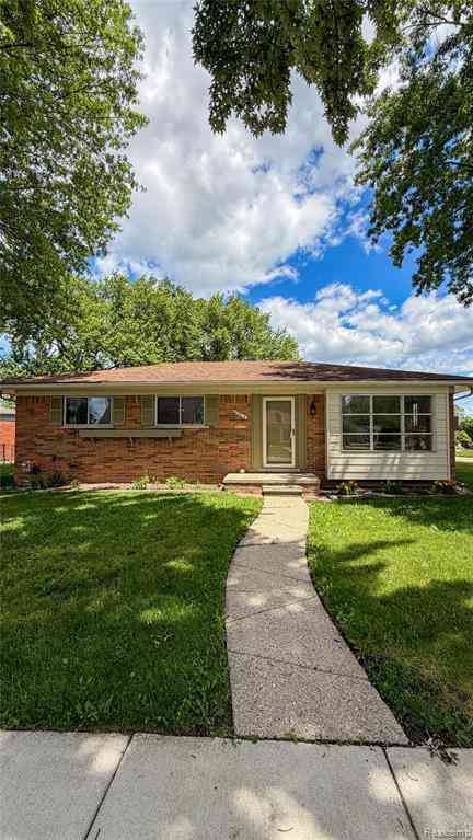 Homes For Sale - 29812 Newport Drive <br/> Warren, MI 48088